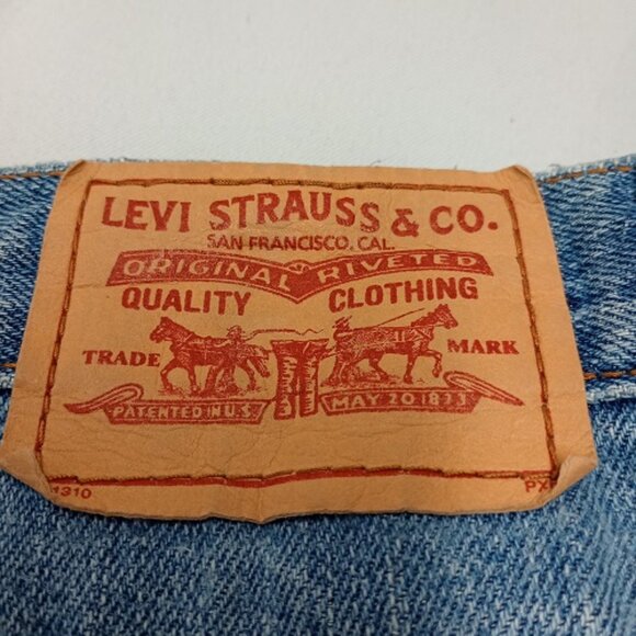 Levi's 550 Relaxed Distressed Shorts Women's Size 10 - Picture 6 of 8